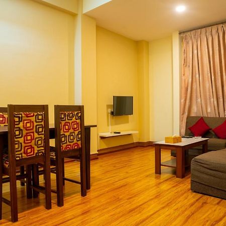 Atlas Serviced Apartments Jawlakhel Buitenkant foto