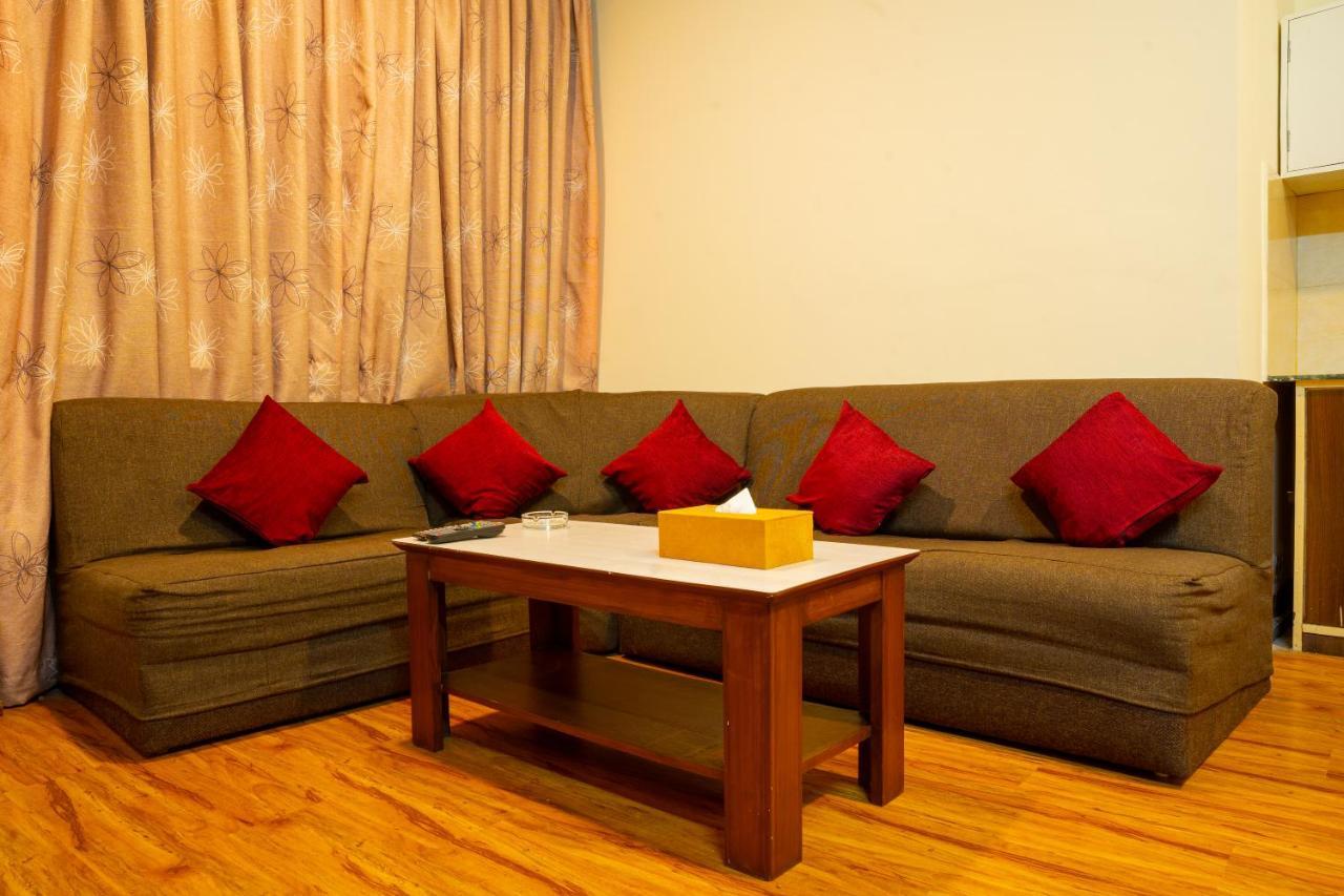 Atlas Serviced Apartments Jawlakhel Buitenkant foto
